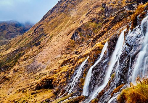 lares-trek